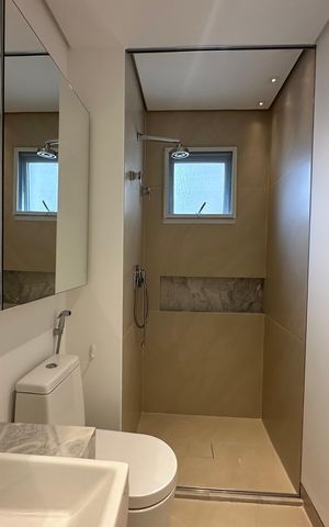 Apartamento à venda com 215m², 3 quartos e 3 vagas Apartamento à venda com 215m², 3 quartos e 3 vagasBanheiro da Suíte 2