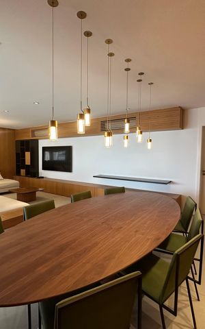 Apartamento à venda com 215m², 3 quartos e 3 vagas Apartamento à venda com 215m², 3 quartos e 3 vagasSala de Jantar