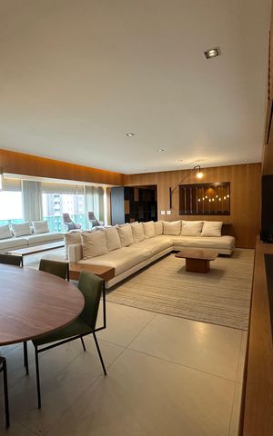 Apartamento à venda com 215m², 3 quartos e 3 vagas Apartamento à venda com 215m², 3 quartos e 3 vagasSala
