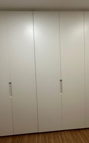 Apartamento à venda com 215m², 3 quartos e 3 vagas Apartamento à venda com 215m², 3 quartos e 3 vagasCloset da suíte 3