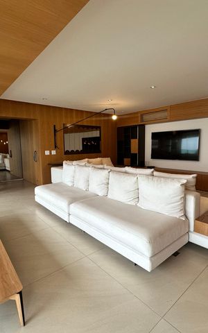Apartamento à venda com 215m², 3 quartos e 3 vagas Apartamento à venda com 215m², 3 quartos e 3 vagasSala