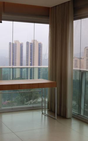 Apartamento à venda com 215m², 3 quartos e 3 vagas Apartamento à venda com 215m², 3 quartos e 3 vagasSala