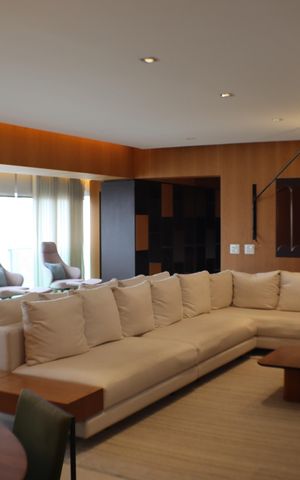 Apartamento à venda com 215m², 3 quartos e 3 vagas Apartamento à venda com 215m², 3 quartos e 3 vagasSala