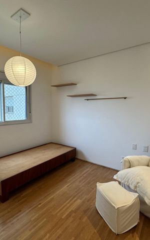 Apartamento à venda com 215m², 3 quartos e 3 vagas Apartamento à venda com 215m², 3 quartos e 3 vagasSuíte 2