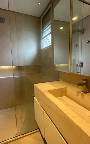 Apartamento à venda com 215m², 3 quartos e 3 vagas Apartamento à venda com 215m², 3 quartos e 3 vagasBanheiro da Suíte 3