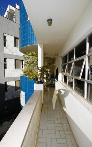 Apartamento à venda com 580m², 6 quartos e 6 vagasVaranda