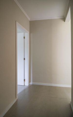 Casa à venda com 314m², 3 quartos e 2 vagas Casa à venda com 314m², 3 quartos e 2 vagasCloset