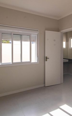 Casa à venda com 314m², 3 quartos e 2 vagas Casa à venda com 314m², 3 quartos e 2 vagasQuarto 1