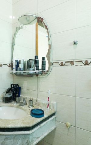 Casa à venda com 217m², 2 quartos e 5 vagas Casa à venda com 217m², 2 quartos e 5 vagasBanheiro Social