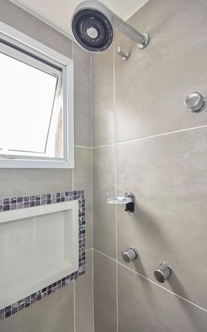 Apartamento à venda com 77m², 2 quartos e 2 vagasBanheiro Suíte 2