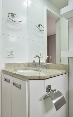 Apartamento à venda com 77m², 2 quartos e 2 vagasBanheiro Suíte 1