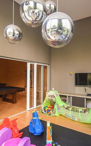 Apartamento à venda com 77m², 2 quartos e 2 vagas Apartamento à venda com 77m², 2 quartos e 2 vagasBrinquedoteca
