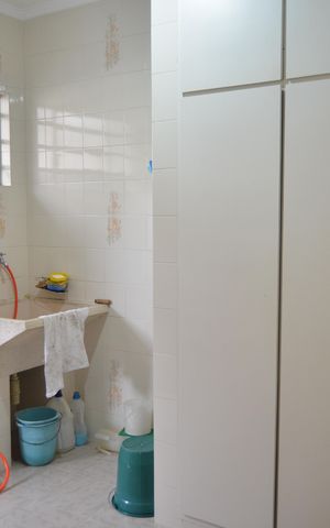 Casa à venda com 240m², 3 quartos e 2 vagasÁrea de Serviço