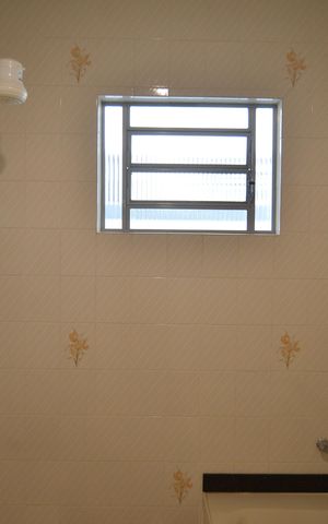 Casa à venda com 240m², 3 quartos e 2 vagasBanheiro da Suíte