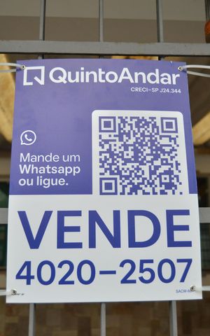 Casa à venda com 240m², 3 quartos e 2 vagasPlaca