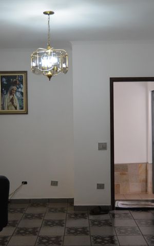 Casa à venda com 240m², 3 quartos e 2 vagasSala