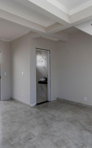 Casa à venda com 130m², 3 quartos e 3 vagas Casa à venda com 130m², 3 quartos e 3 vagasSala