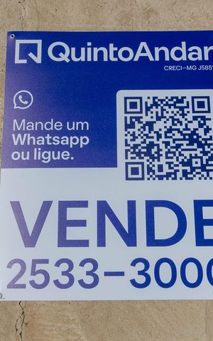 Casa à venda com 130m², 3 quartos e 3 vagas Casa à venda com 130m², 3 quartos e 3 vagasPlaca QuintoAndar