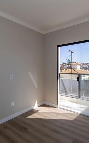 Casa à venda com 130m², 3 quartos e 3 vagas Casa à venda com 130m², 3 quartos e 3 vagasSuíte