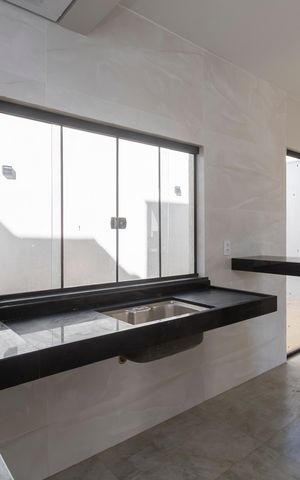 Casa à venda com 130m², 3 quartos e 3 vagas Casa à venda com 130m², 3 quartos e 3 vagasCozinha