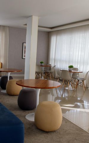 Apartamento à venda com 57m², 2 quartos e 1 vaga Apartamento à venda com 57m², 2 quartos e 1 vagaÁrea comum - Salão de festas