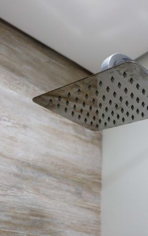 Apartamento à venda com 57m², 2 quartos e 1 vaga Apartamento à venda com 57m², 2 quartos e 1 vagaBanheiro Social