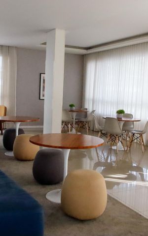 Apartamento à venda com 57m², 2 quartos e 1 vaga Apartamento à venda com 57m², 2 quartos e 1 vagaÁrea comum - Salão de festas
