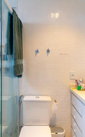 Apartamento à venda com 112m², 3 quartos e 3 vagas Apartamento à venda com 112m², 3 quartos e 3 vagasBanheiro da Suíte