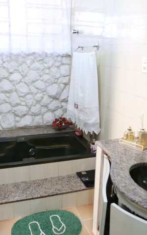 Casa à venda com 300m², 5 quartos e 3 vagasBanheiro da Suíte 