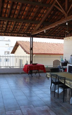 Casa à venda com 300m², 5 quartos e 3 vagasTerraço