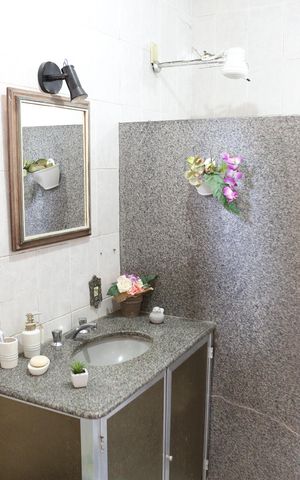 Casa à venda com 300m², 5 quartos e 3 vagasBanheiro 2