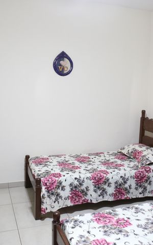 Casa à venda com 300m², 5 quartos e 3 vagasQuarto 2