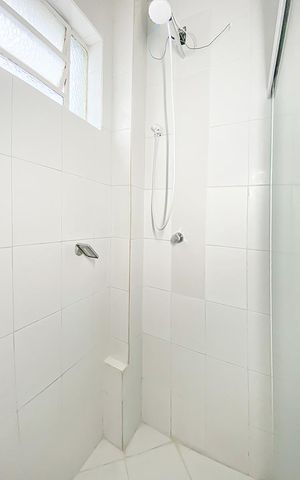 Apartamento para alugar com 60m², 2 quartos e sem vagaBanheiro