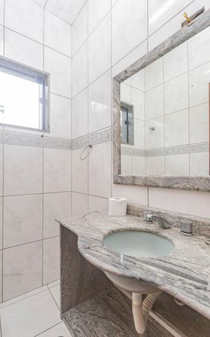 Casa à venda com 410m², 4 quartos e 8 vagasLavabo