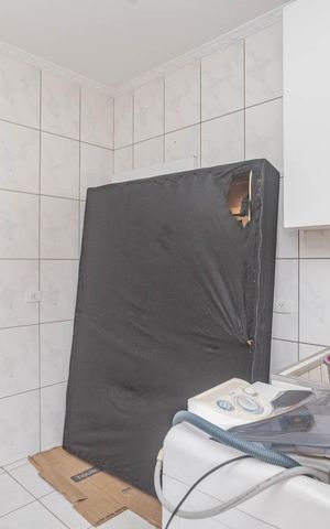 Casa à venda com 410m², 4 quartos e 8 vagasÁrea de Serviço