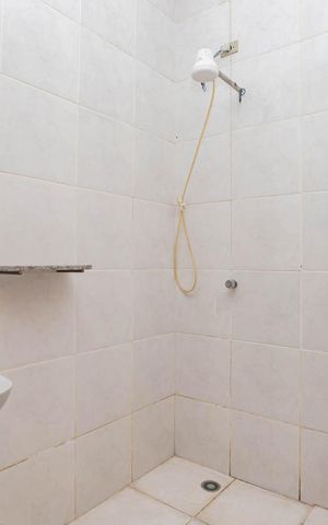 Casa à venda com 410m², 4 quartos e 8 vagasBanheiro de Serviço