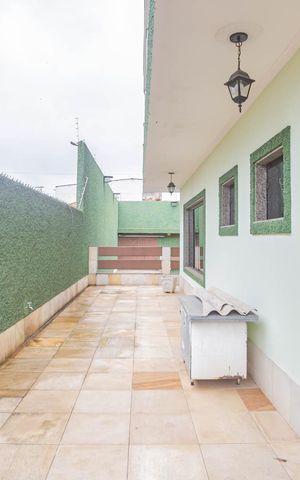 Casa à venda com 410m², 4 quartos e 8 vagasVaranda
