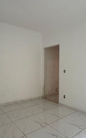 Casa à venda com 420m², 6 quartos e 4 vagas Casa à venda com 420m², 6 quartos e 4 vagasEdícula