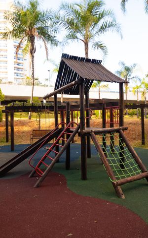 Apartamento para alugar com 111m², 3 quartos e 2 vagas Apartamento para alugar com 111m², 3 quartos e 2 vagasÁrea comum - Playground