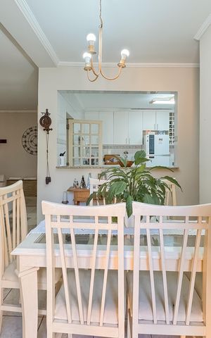 Casa para alugar com 256m², 3 quartos e sem vaga Casa para alugar com 256m², 3 quartos e sem vagaSala