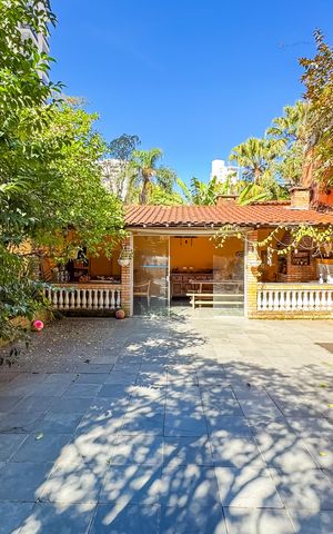 Casa para alugar com 256m², 3 quartos e sem vaga Casa para alugar com 256m², 3 quartos e sem vagaÁrea Externa