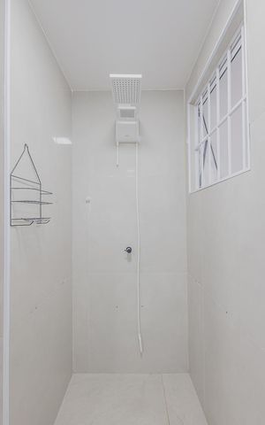 Casa à venda com 300m², 4 quartos e 4 vagasBanheiro da Suíte 1