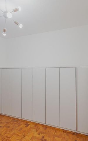 Casa à venda com 300m², 4 quartos e 4 vagasSuíte 2