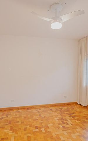 Casa à venda com 300m², 4 quartos e 4 vagasQuarto
