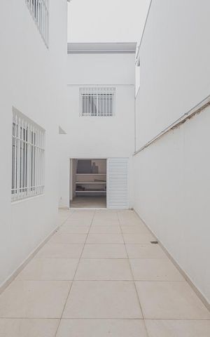 Casa à venda com 300m², 4 quartos e 4 vagasGaragem