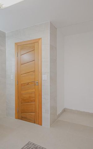 Casa à venda com 300m², 4 quartos e 4 vagasBanheiro da Suíte 2