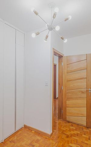 Casa à venda com 300m², 4 quartos e 4 vagasSuíte 2