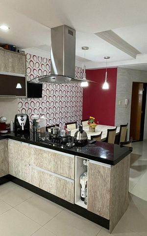 Casa à venda com 250m², 3 quartos e 4 vagas Casa à venda com 250m², 3 quartos e 4 vagasCozinha