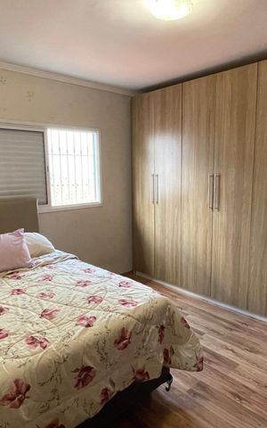 Casa à venda com 250m², 3 quartos e 4 vagas Casa à venda com 250m², 3 quartos e 4 vagasQuarto