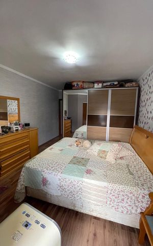 Casa à venda com 250m², 3 quartos e 4 vagas Casa à venda com 250m², 3 quartos e 4 vagasQuarto